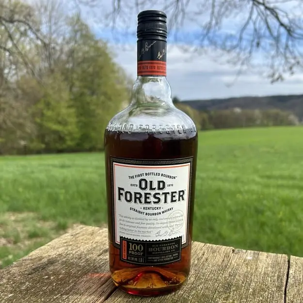 Read more about the article Herbe Eleganz im Glas: Old Forester 100 Proof