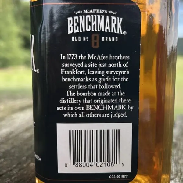 Benchmark No 8 Klassischer Budget-Bourbon aus Kentucky (2)