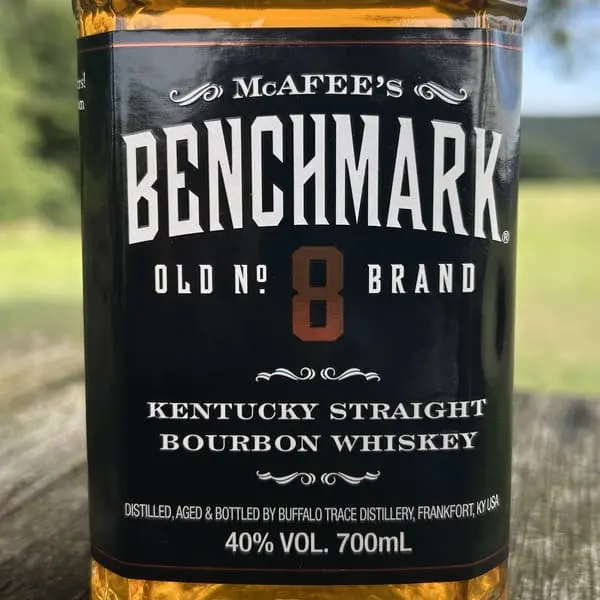 Benchmark No 8 Klassischer Budget-Bourbon aus Kentucky (3)