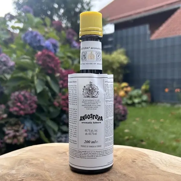 Alles über Cocktail Bitters Kleine Tropfen mit großer Wirkung (4)