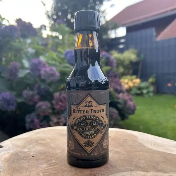 Alles über Cocktail Bitters Kleine Tropfen mit großer Wirkung (8)