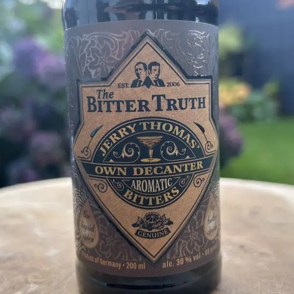 Alles über Cocktail Bitters Kleine Tropfen mit großer Wirkung (11)