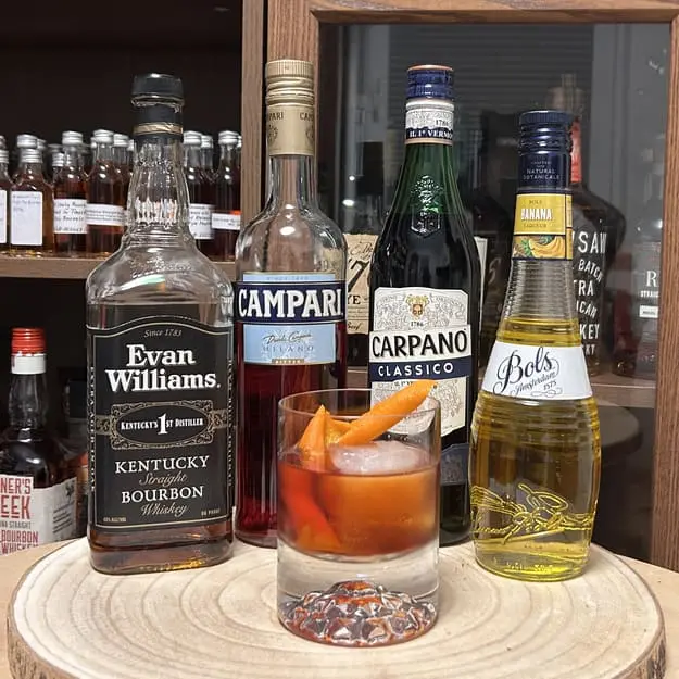 Mehr über den Artikel erfahren Banana Boulevardier: klassischer Drink mit Bananenkick
